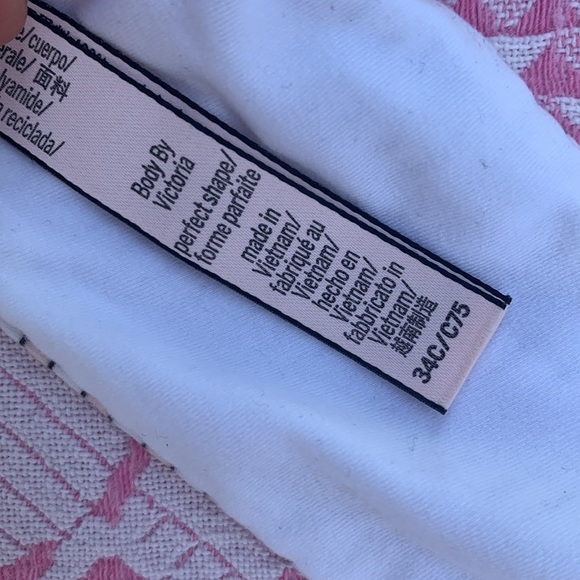 Body by Victoria- NWOT- Perfect Shape Bra- 34C- Smooth in Pink Stripes - Picture 13 of 17